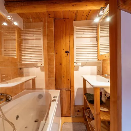 Le Persan 10 Pl Chalet *